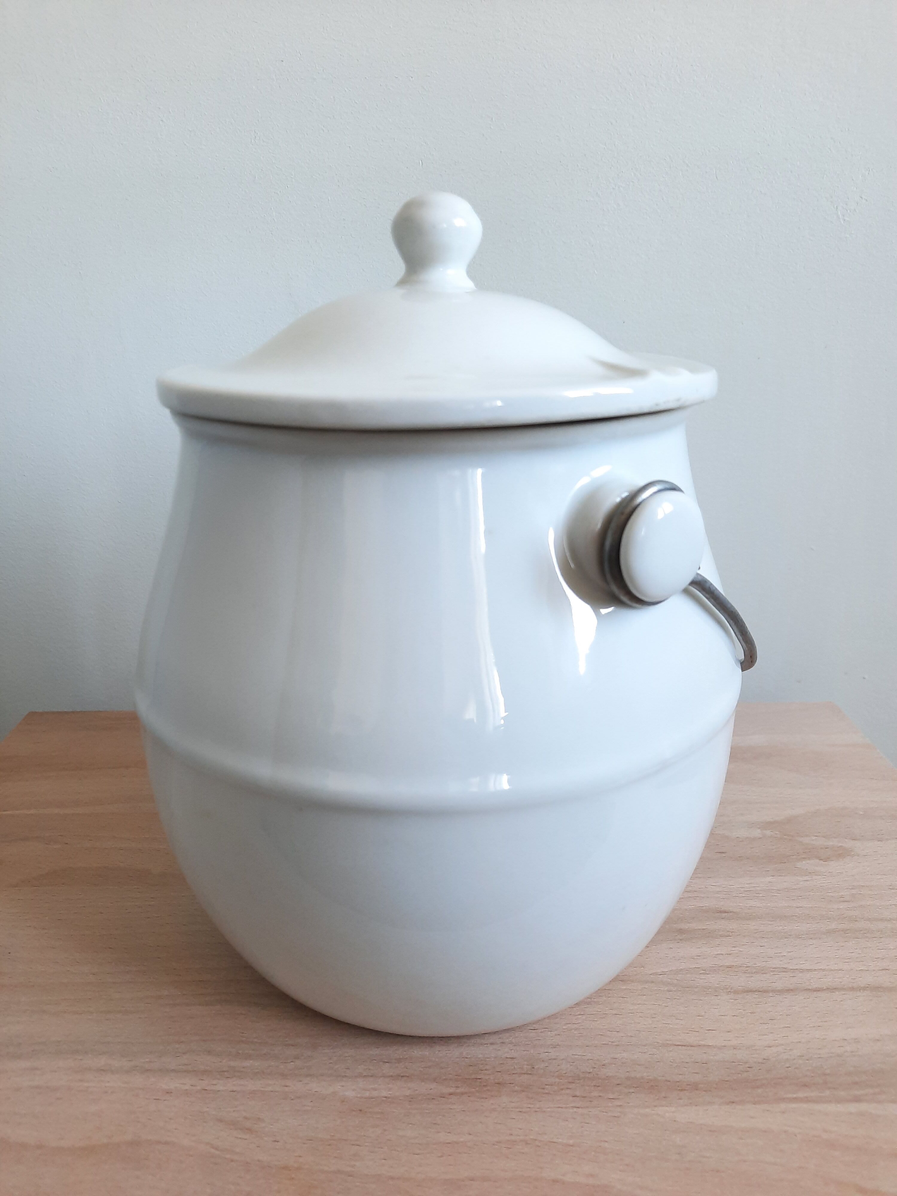 Vintage kitchen pot in Aluminite Frugier Limoges porcelain