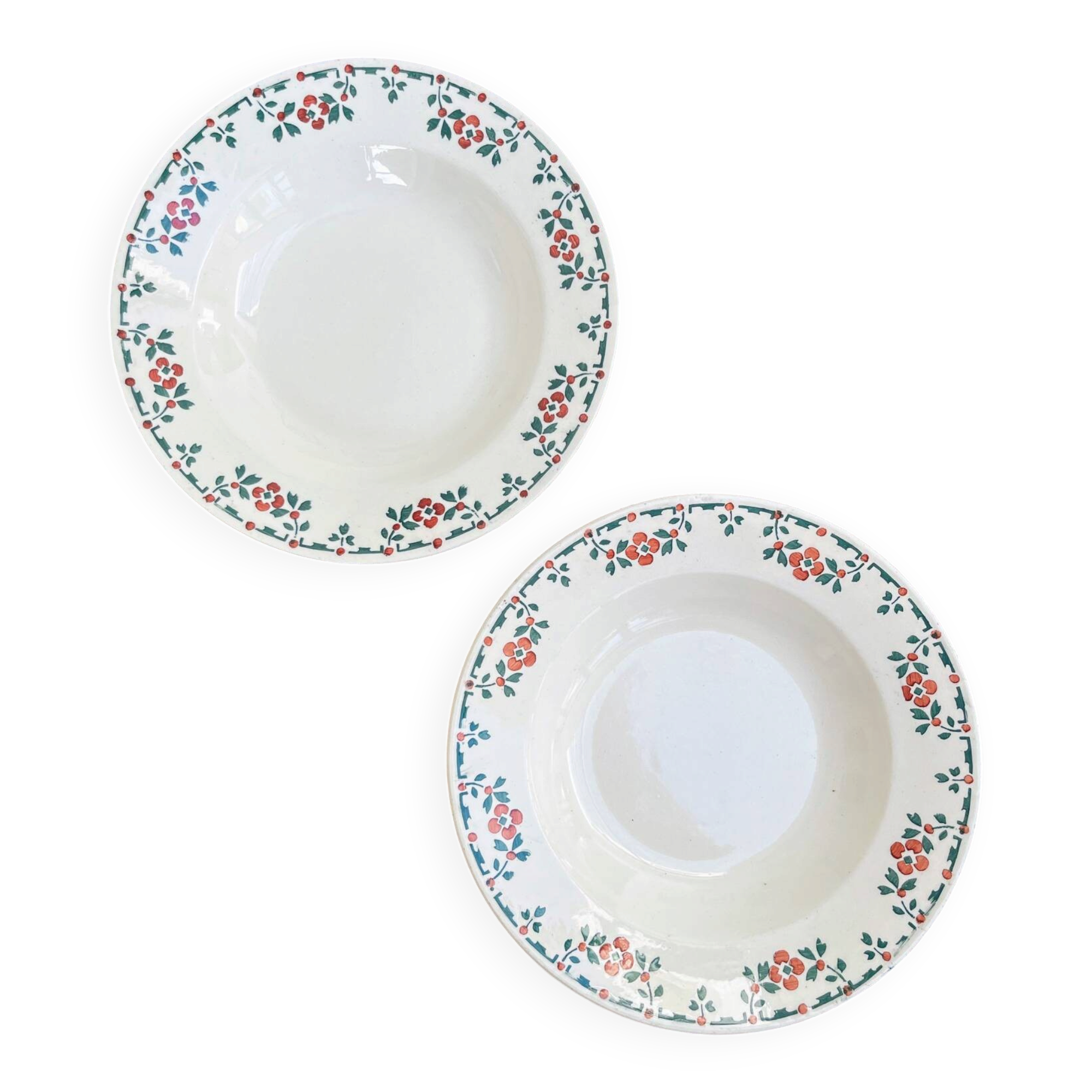 Paire d’assiettes creuses en Terre de Fer Choisy-le-Roi