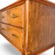 Une commode italienne vintage de style moderne du milieu du siècle