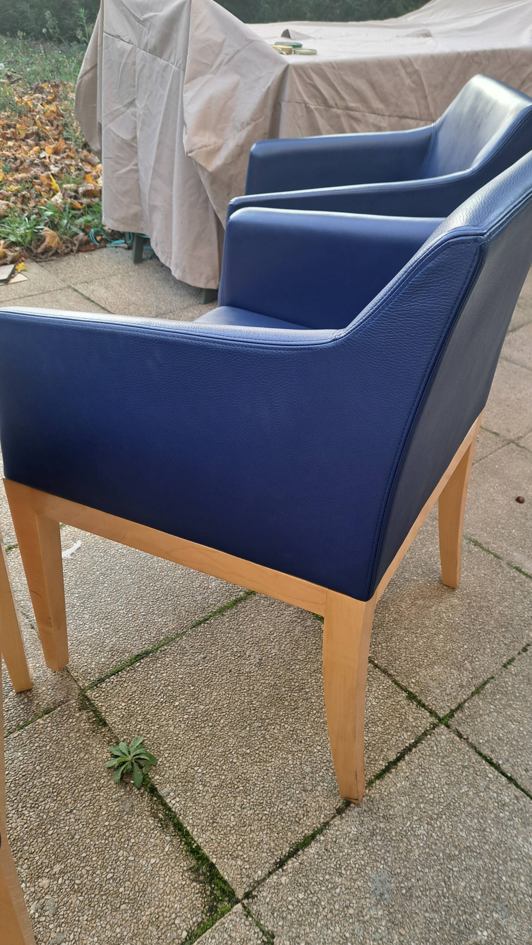 set of 3 leather armchairs Hugues Chevalier