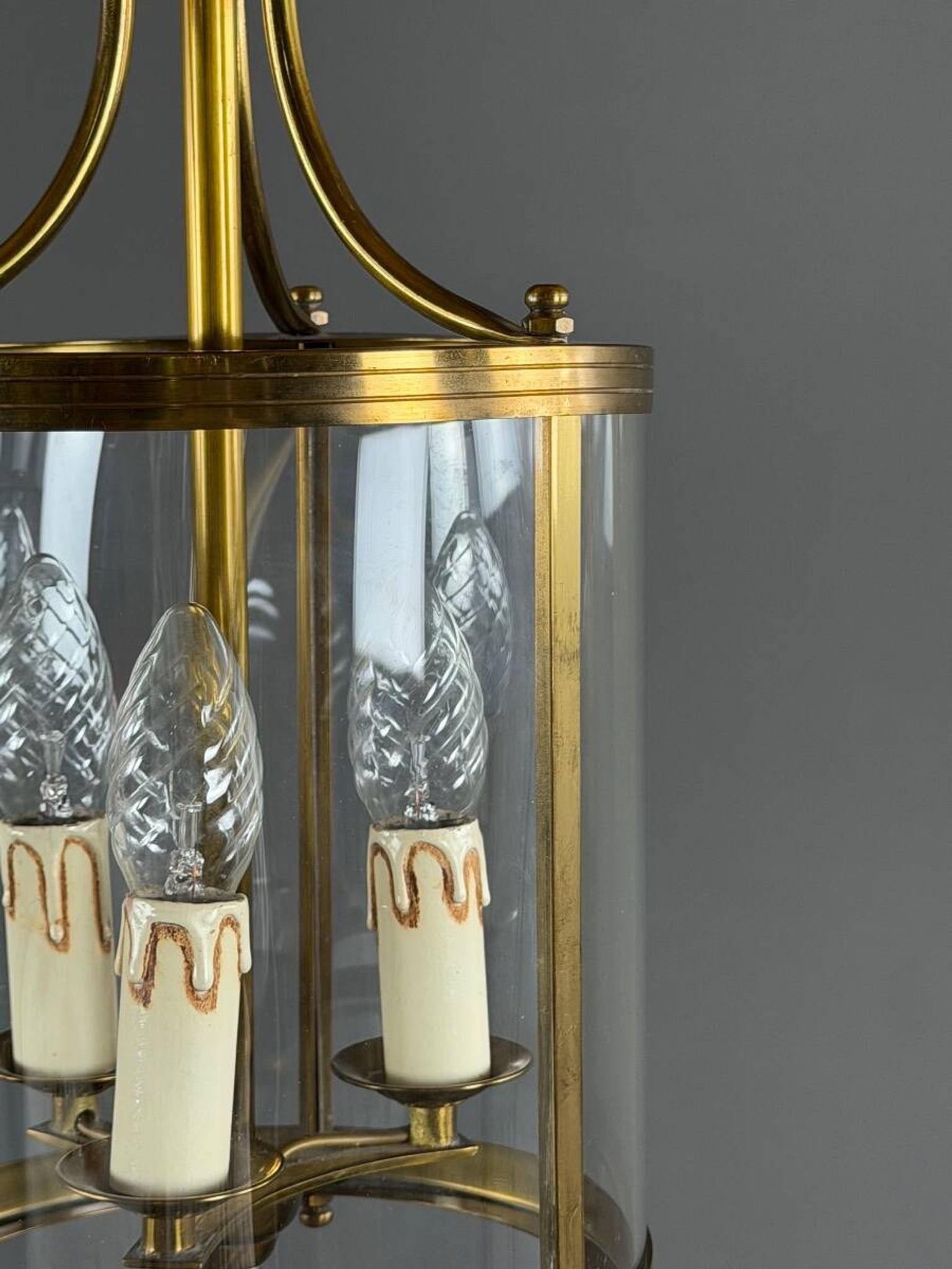 Lanterne cylindrique en laiton et verre, XXe Siècle