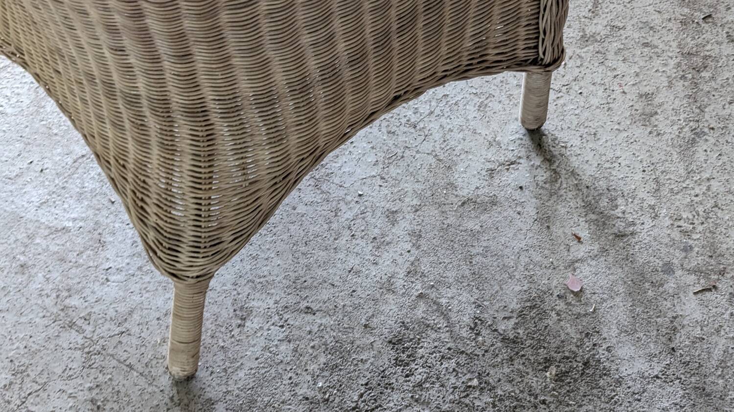 Vintage rattan lounge