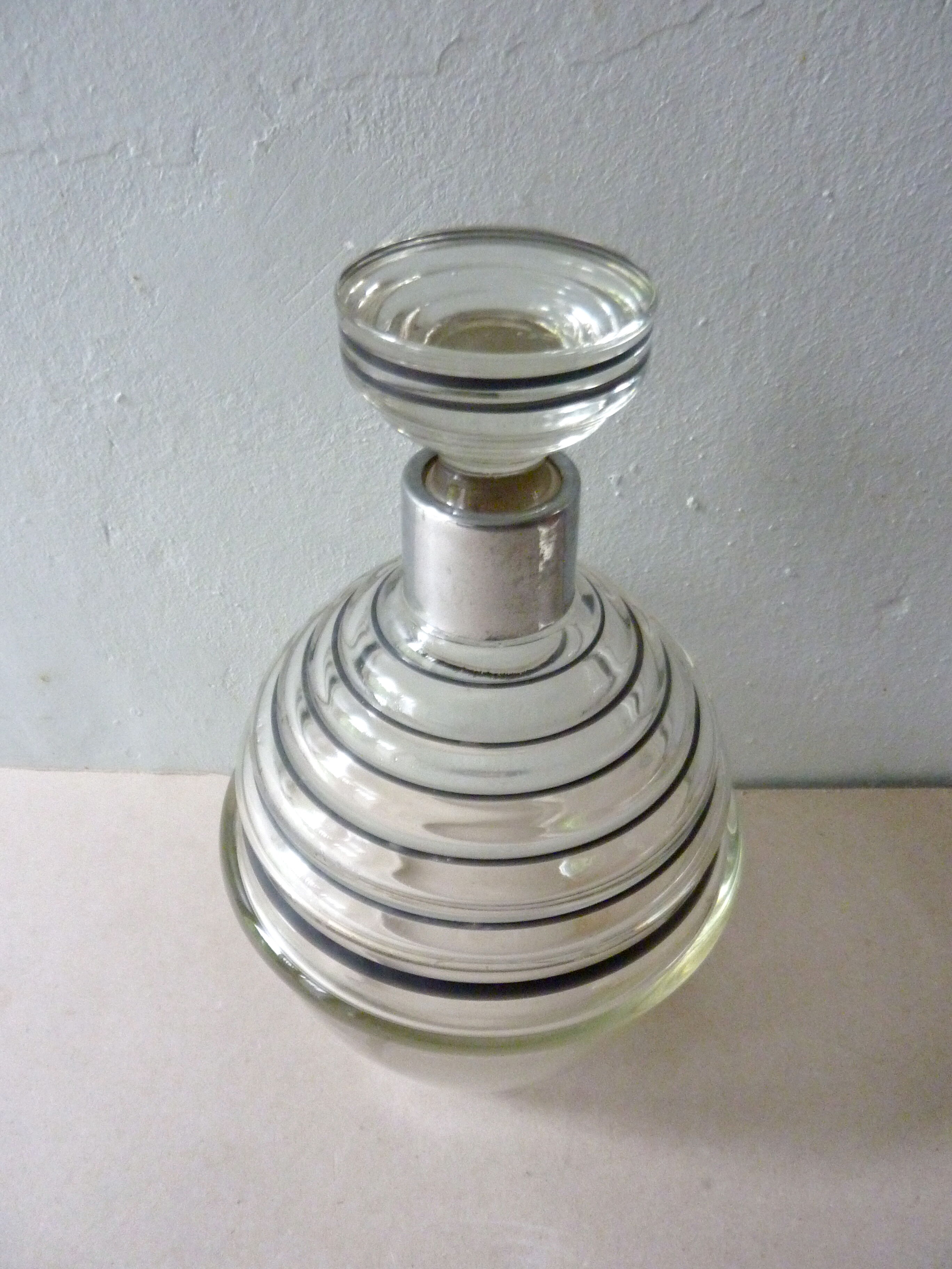 Art Deco decanter in glass and silver metal