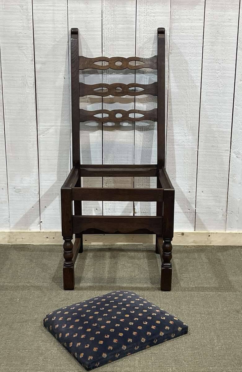 Set of 6 19th century English oak chairs