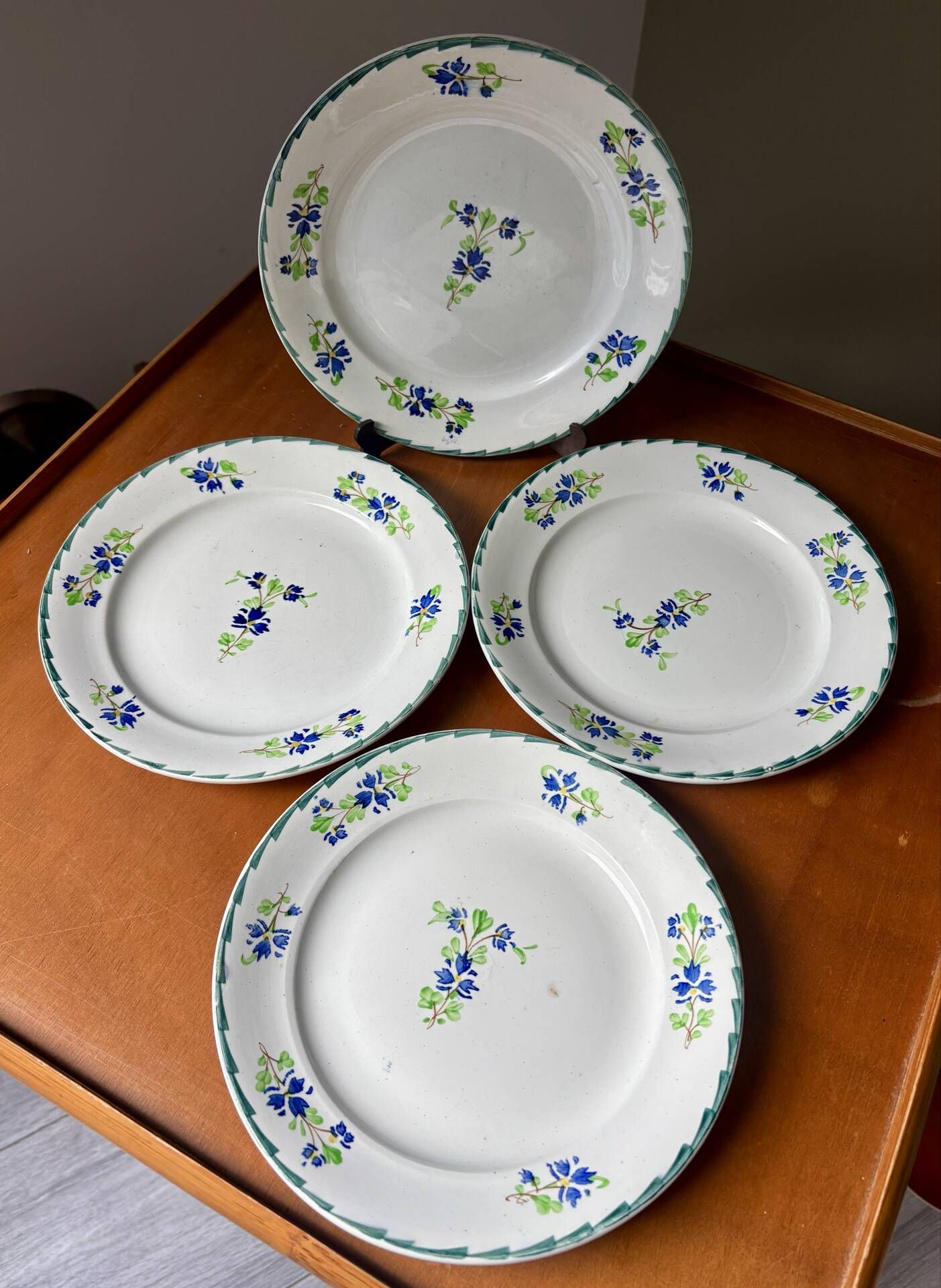 Set of 4 antique dessert plates, Terre de Fer floral pattern.