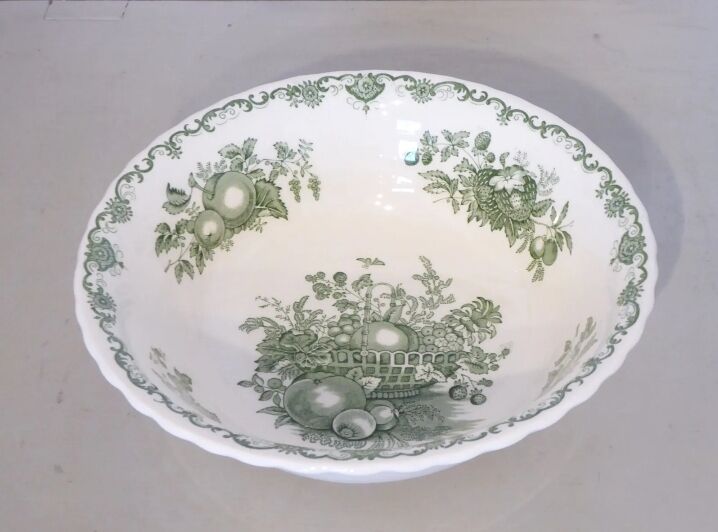 Mason's hollow round dish