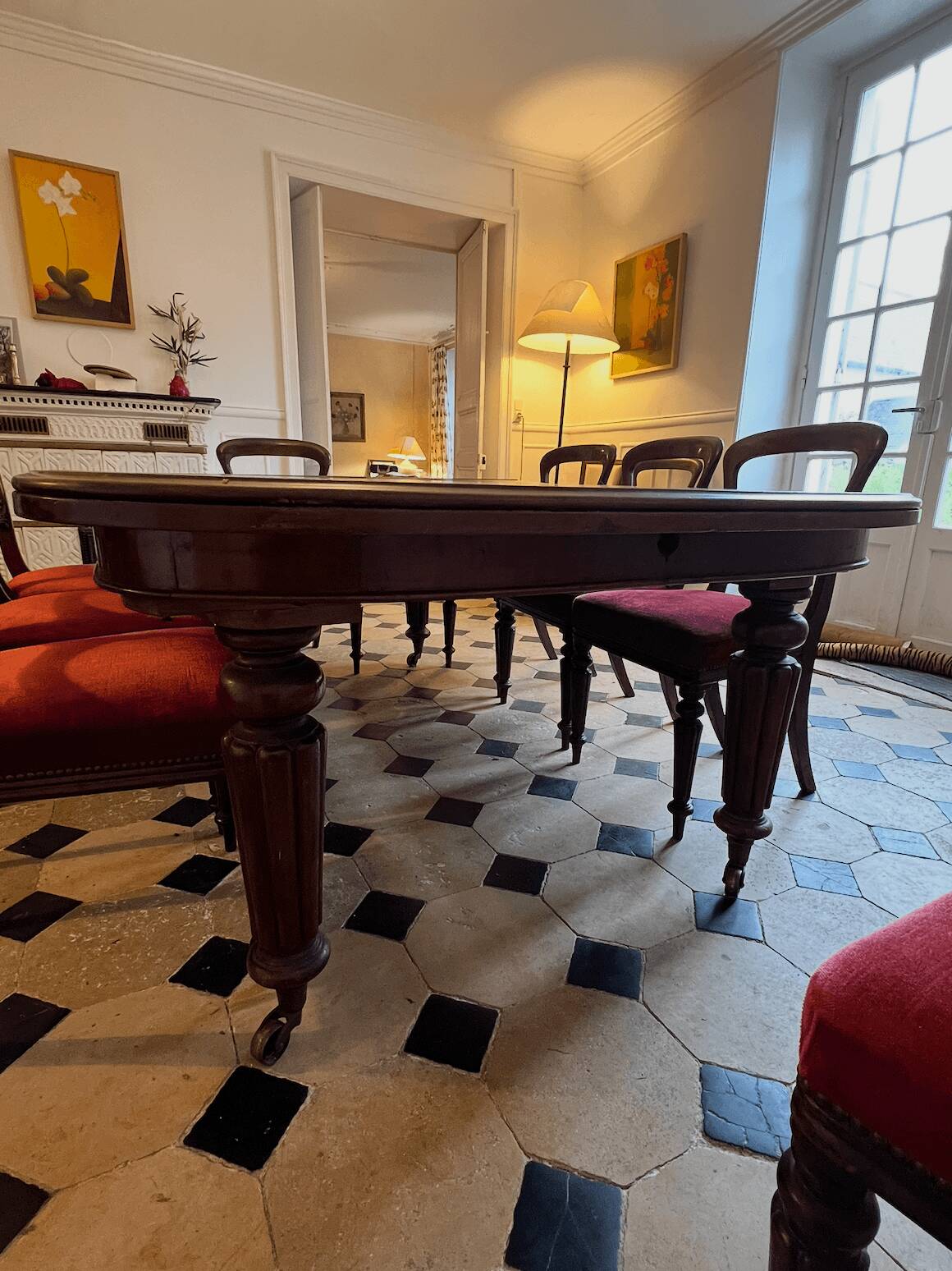 19th century mahogany dining room - Extendable table + Louis-Philippe chairs