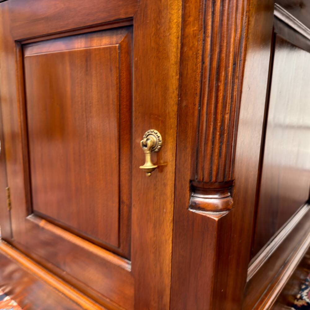 Très grand bureau partenaire classique anglais