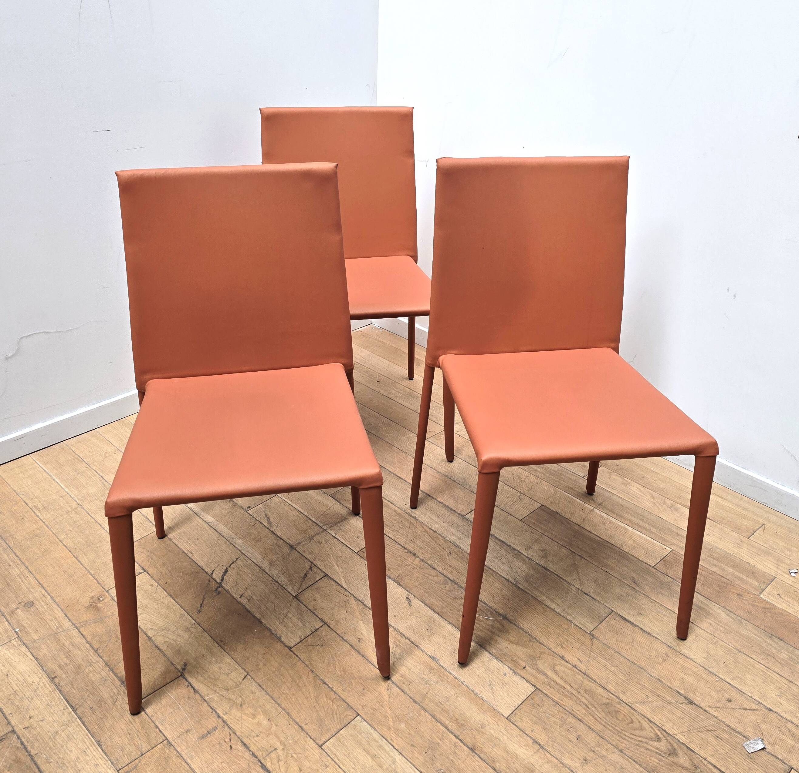 Suite de 3 chaises Norma, Arper