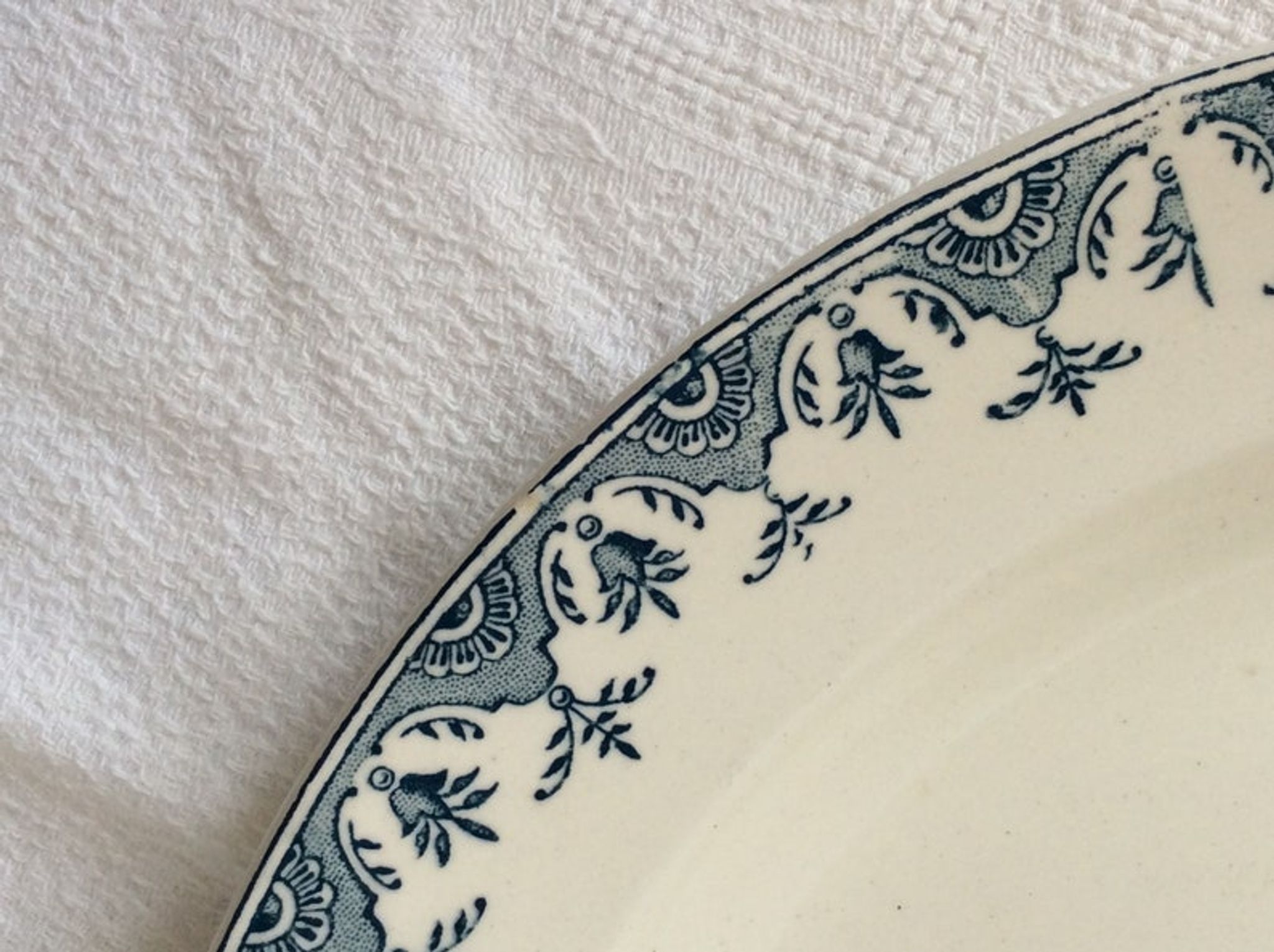 Round dish Terre de Fer navy blue L G model Doullens