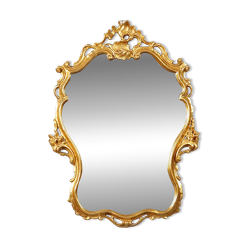 Carved and gilded wooden mirror in Barocchetto style