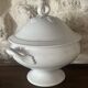 White porcelain soup tureen - Moulin des Loups