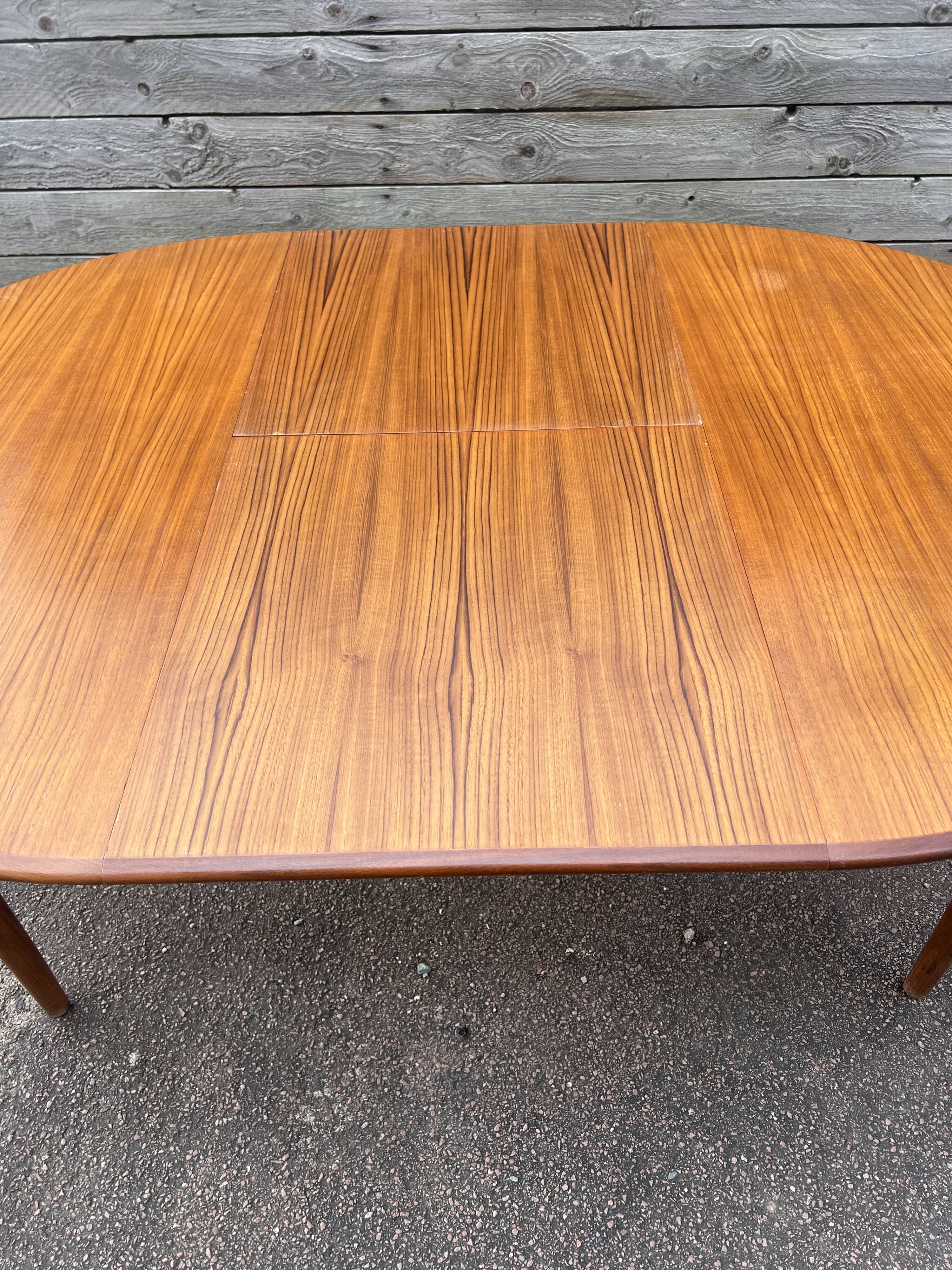 Teak table, extendable, 1960s