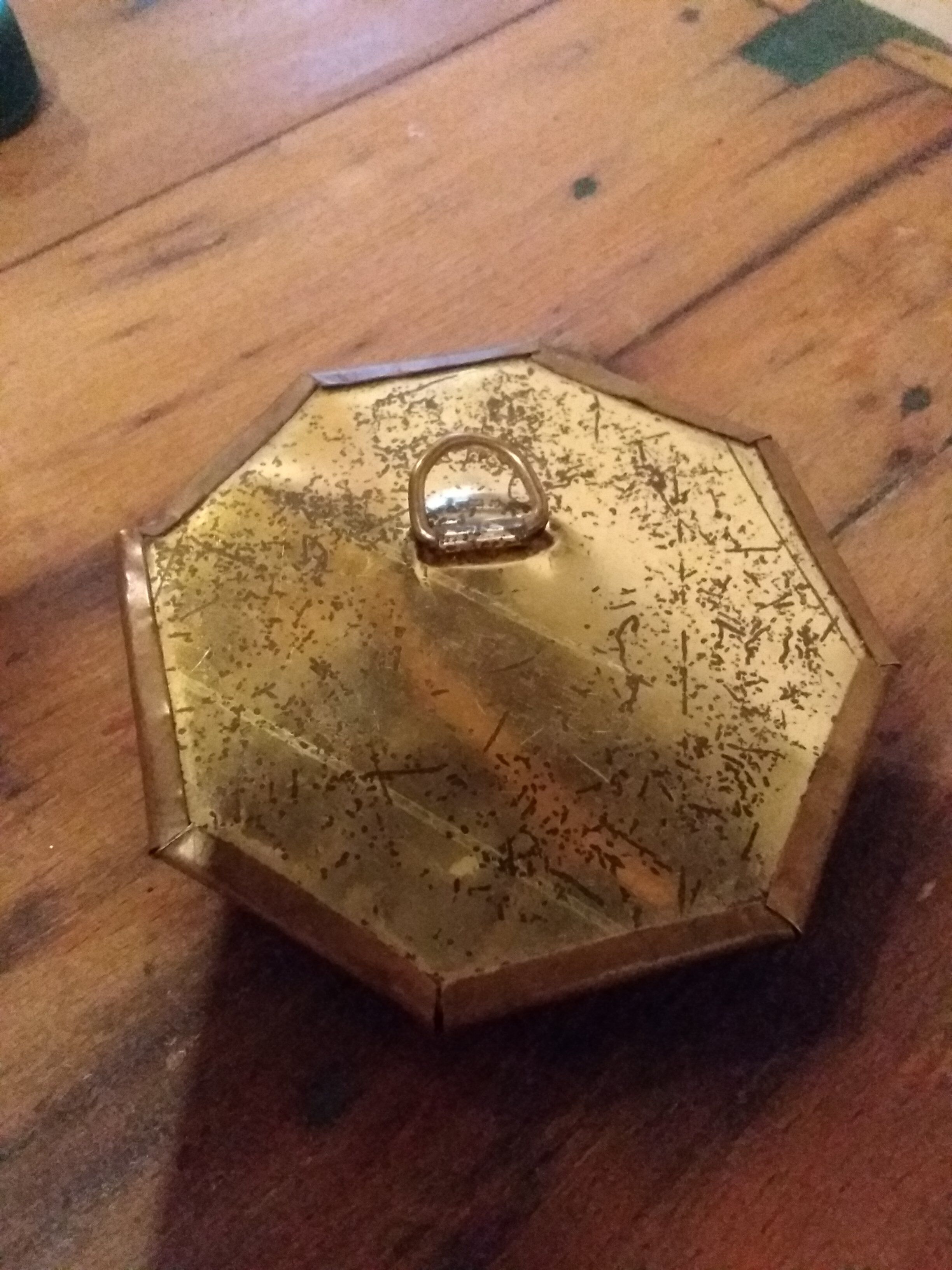 Very nice little octagonal mirror trend 8,5x8,5cm