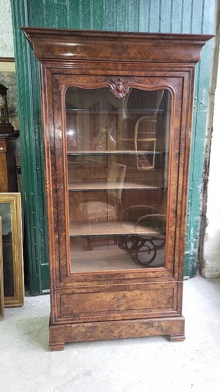 19th Century Walnut Library Display Cabinet with 1 Door