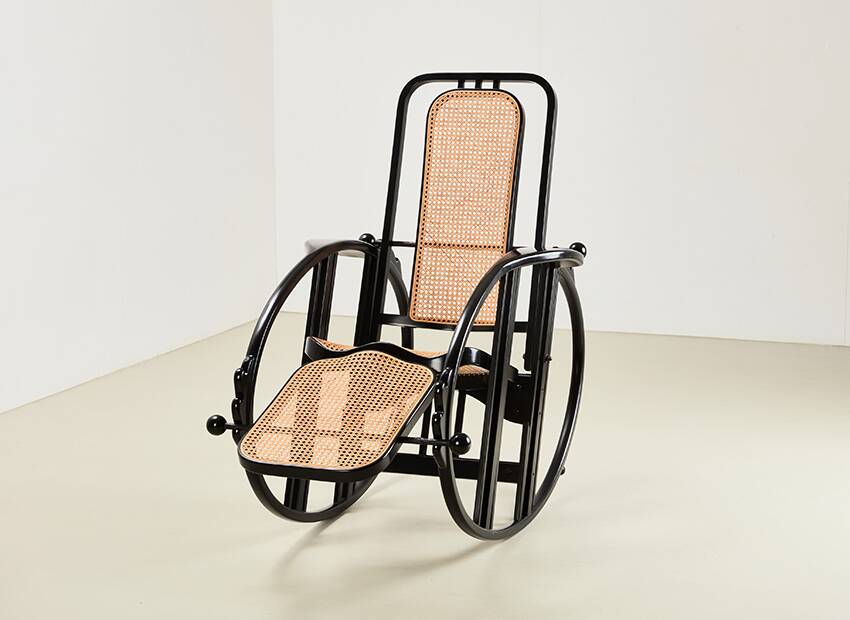 Fauteuil à bascule « Egg » de Max Fabiani, modèle 267 pour Witmann (Attrib.), années 1920/1980
