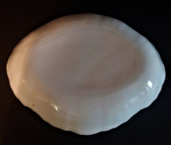 Plat en faïence de l'est fin XVIIIème