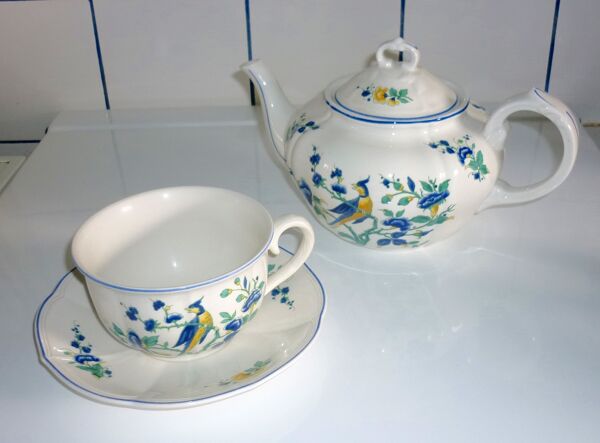 Théière et petit-déjeuner tasse et sous-tasse V&B Phoenix bleu