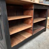 Early 20th century bar counter