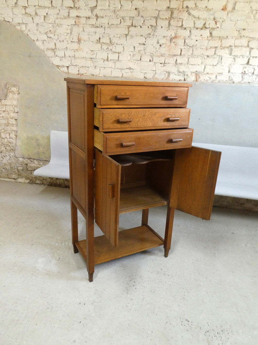 Cabinet en chêne, 1950