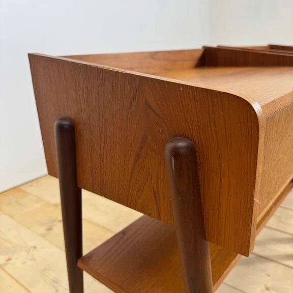 Paire de tables de chevet en teck danois, années 1960