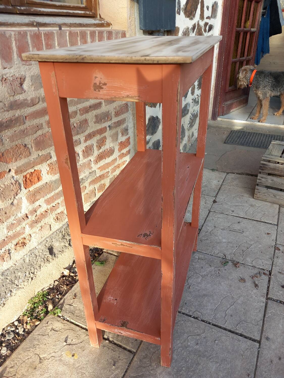 Old furniture/shelf on legs