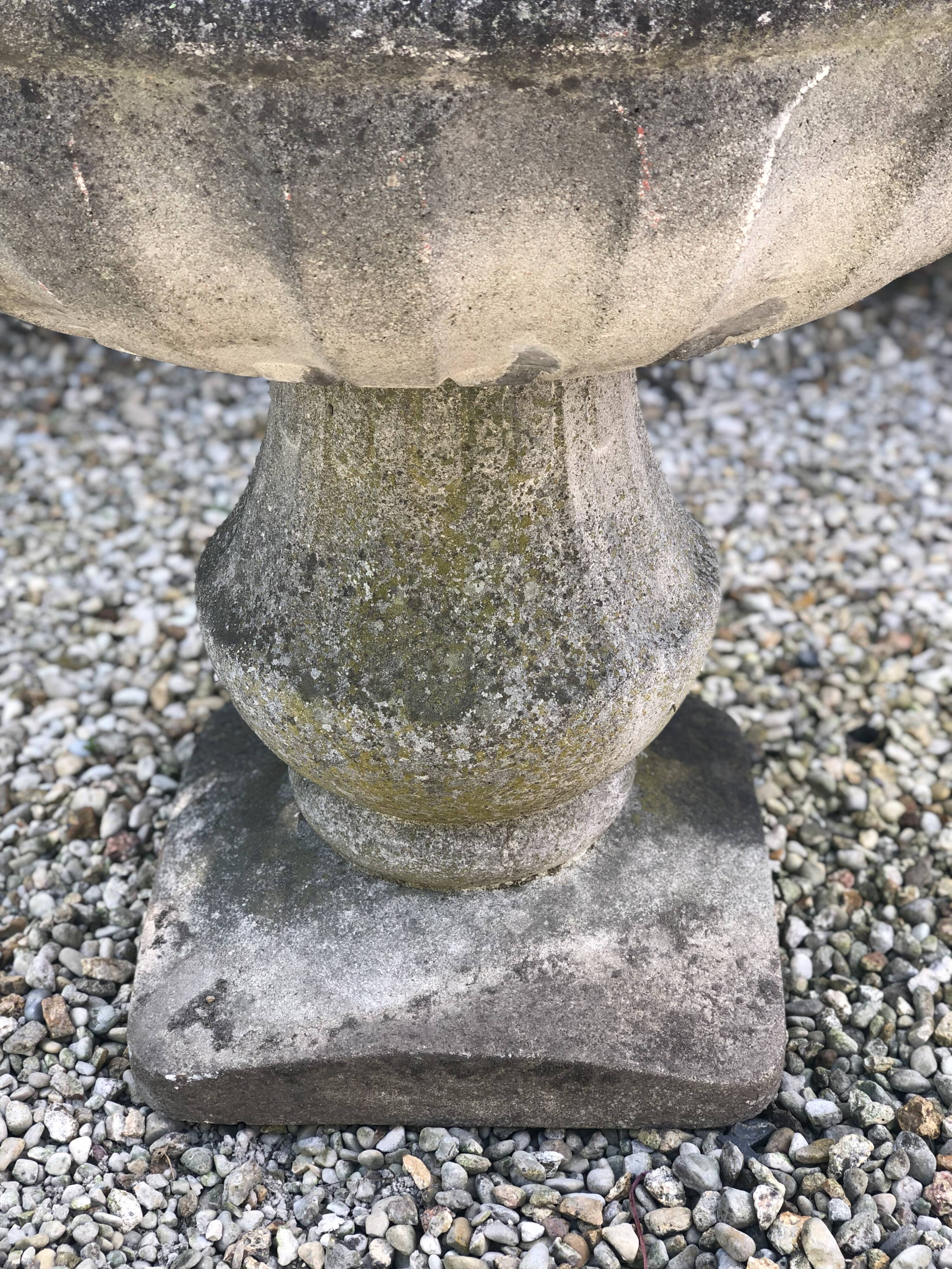 70 ' S cement garden basin