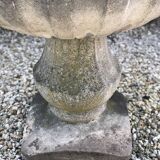 70 ' S cement garden basin