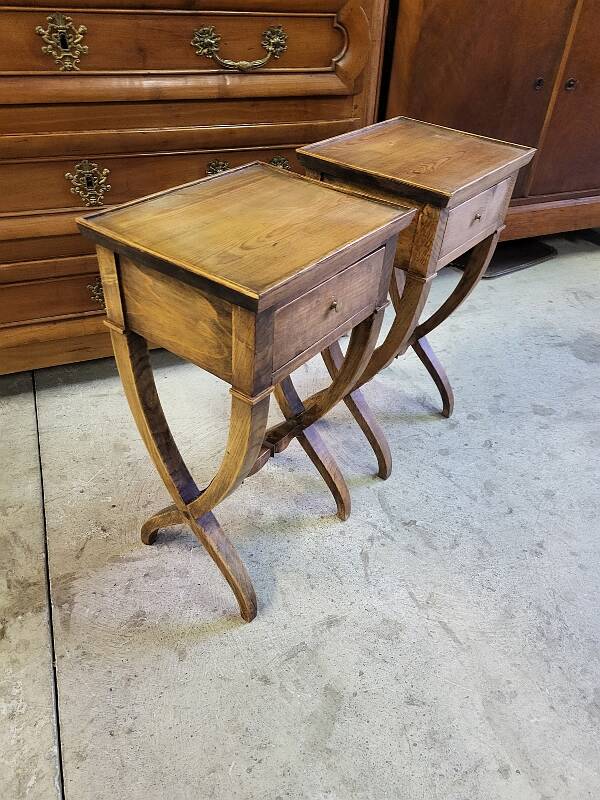 Small pair of light wood bedside bags