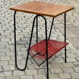 Pedestal table from the 70s, metal base and mahogany top
