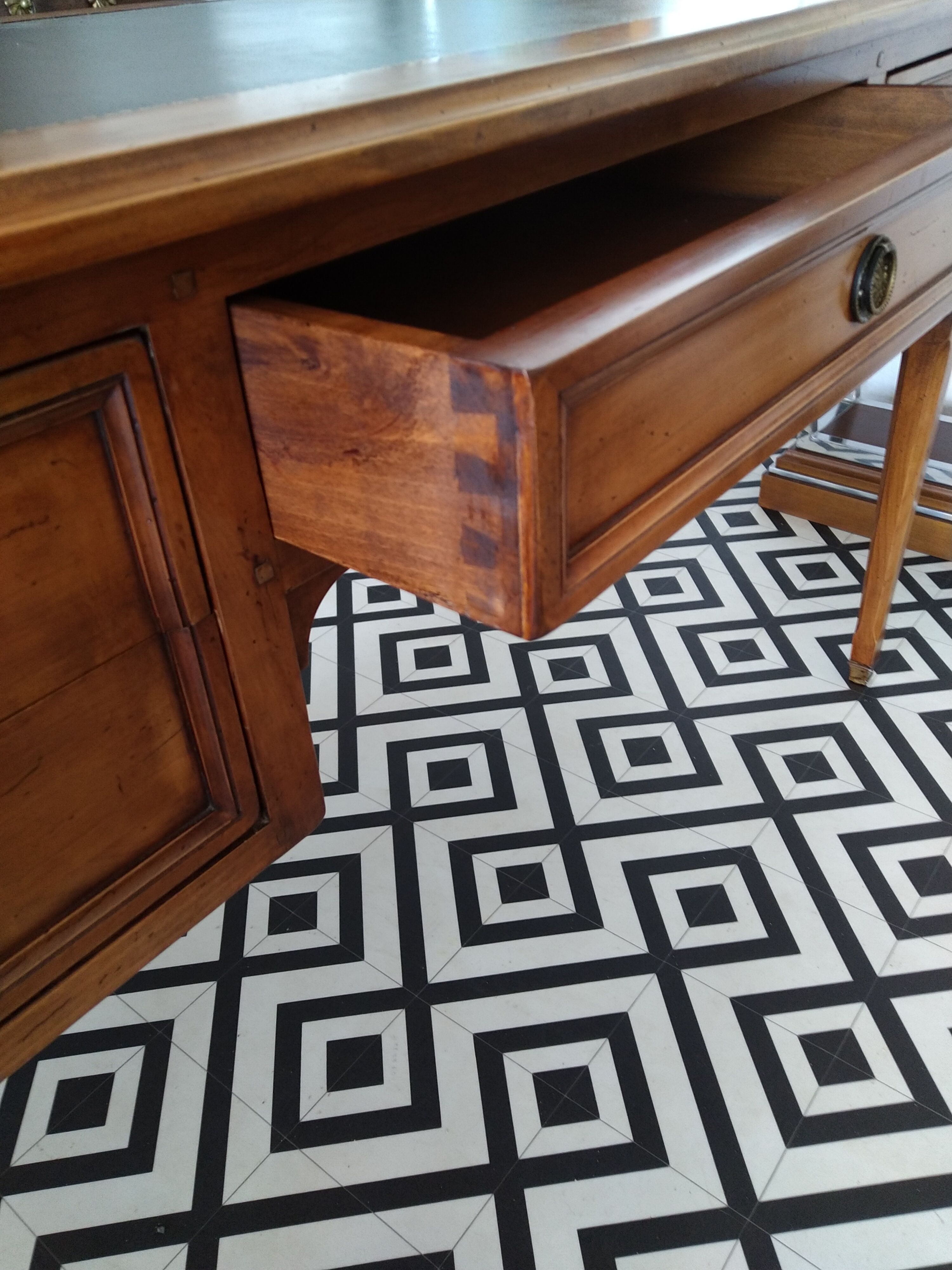 Bureau ministre cuir