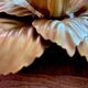 Applique ou plafonnier vintage fleurs feuilles doré