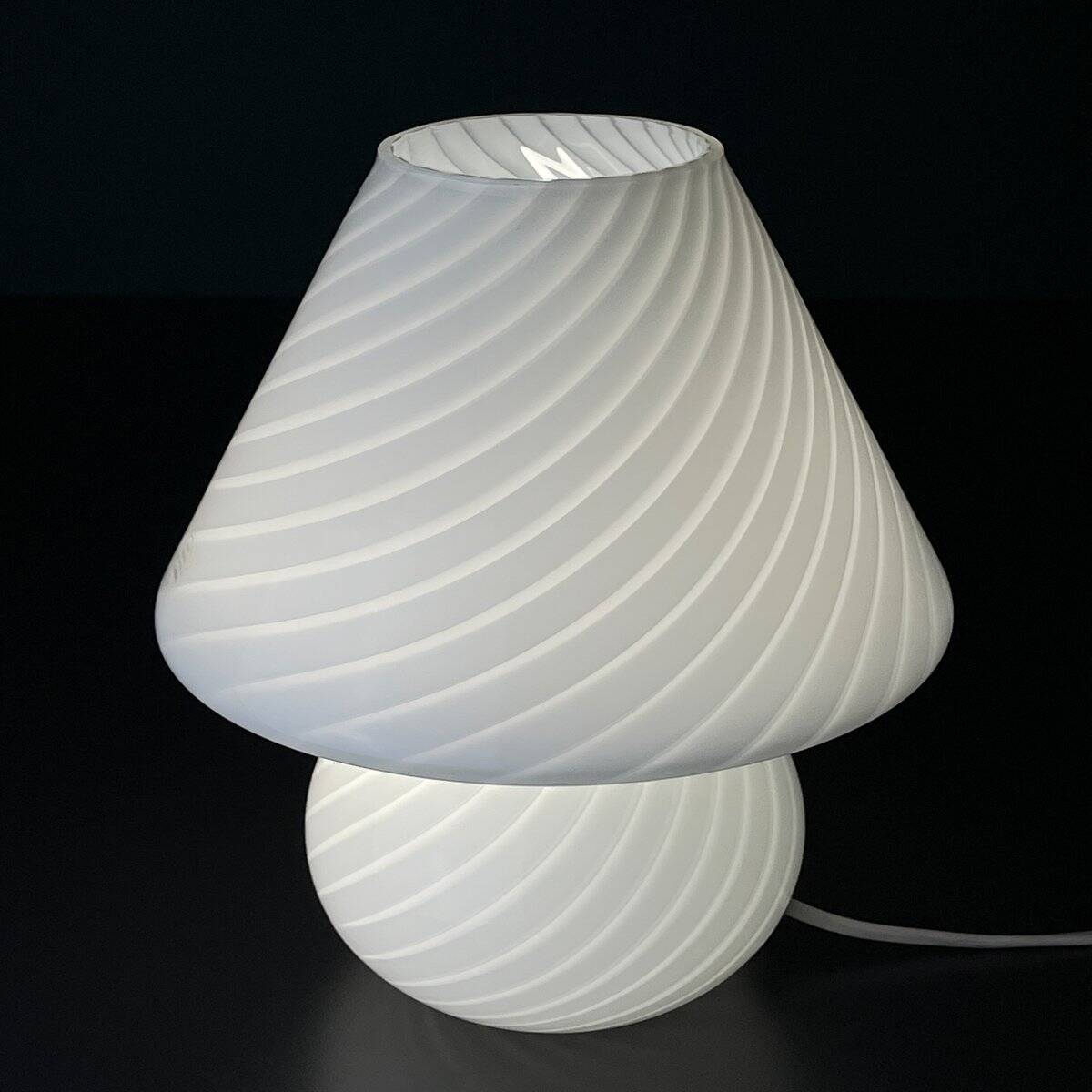 Vintage Murano glass table lamp in a swirling mushroom shape, Italy, 1970s.