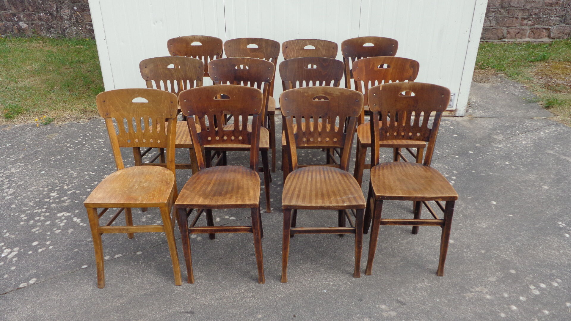 Set de 12 chaises bistrot Luterma