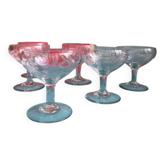 6 coupes à champagne en verre gravé années 50-60