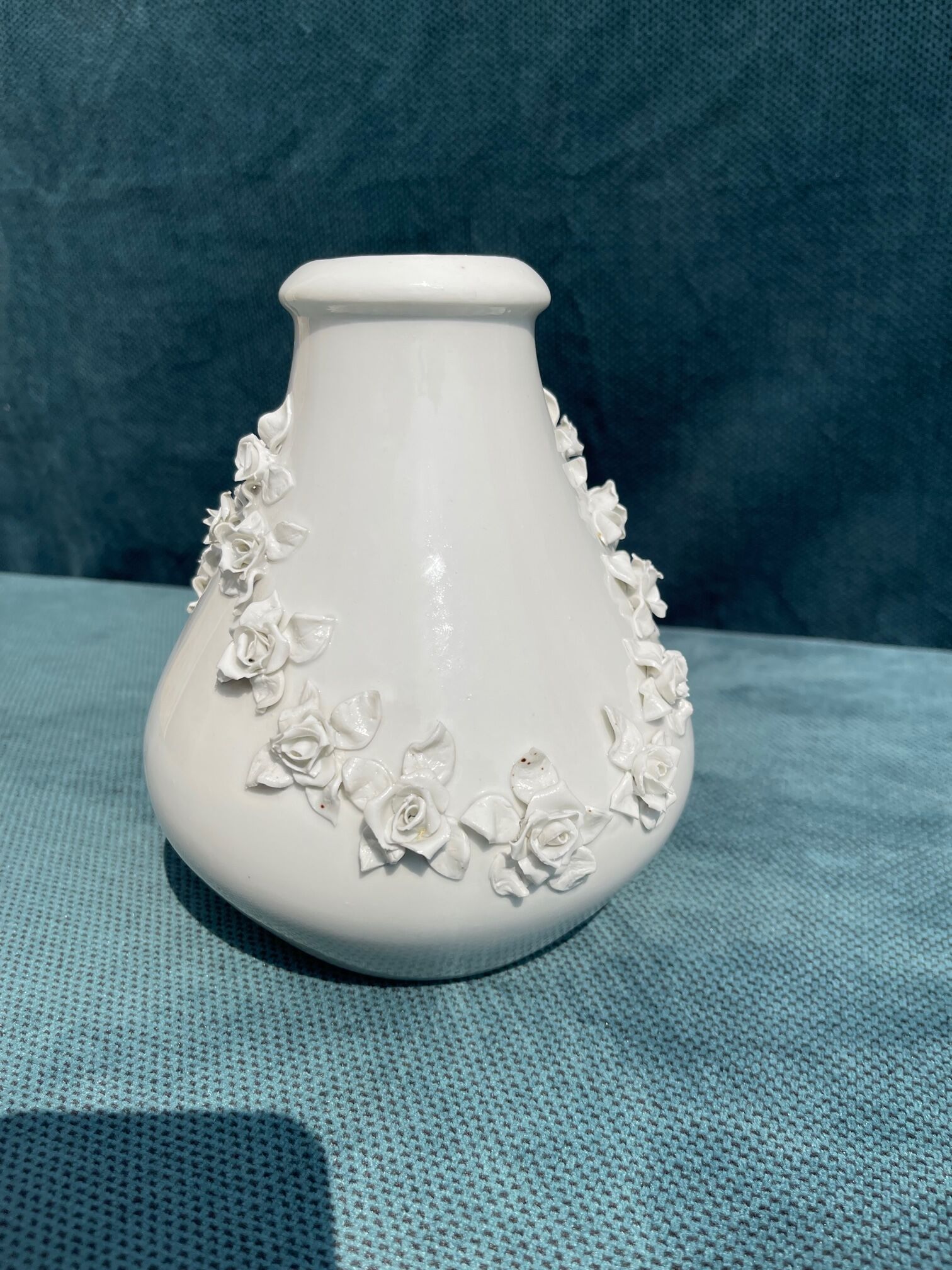3D white vase with embossed roses