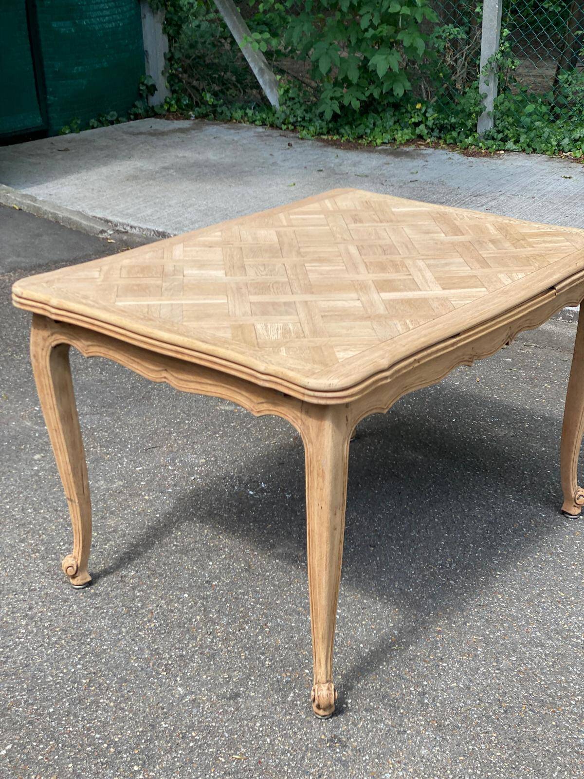Renovated Louis XV extendable dining table in solid oak 120-200cm