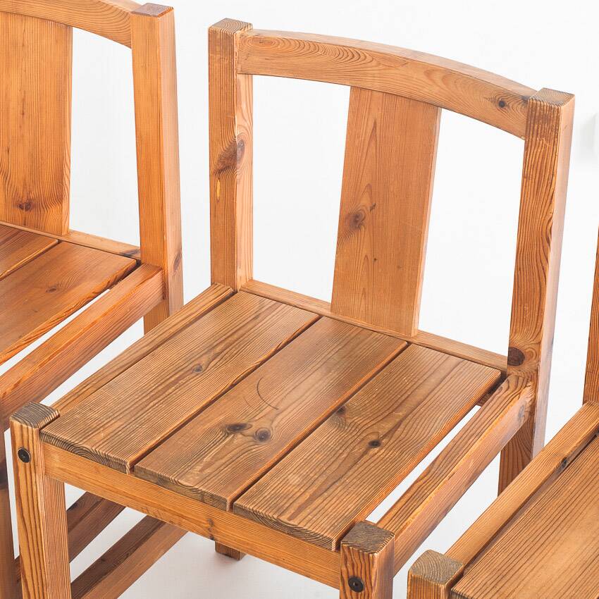 Set of four Scandinavian style chairs + bench. Pine wood. Produced by Sotka. Finland 70s