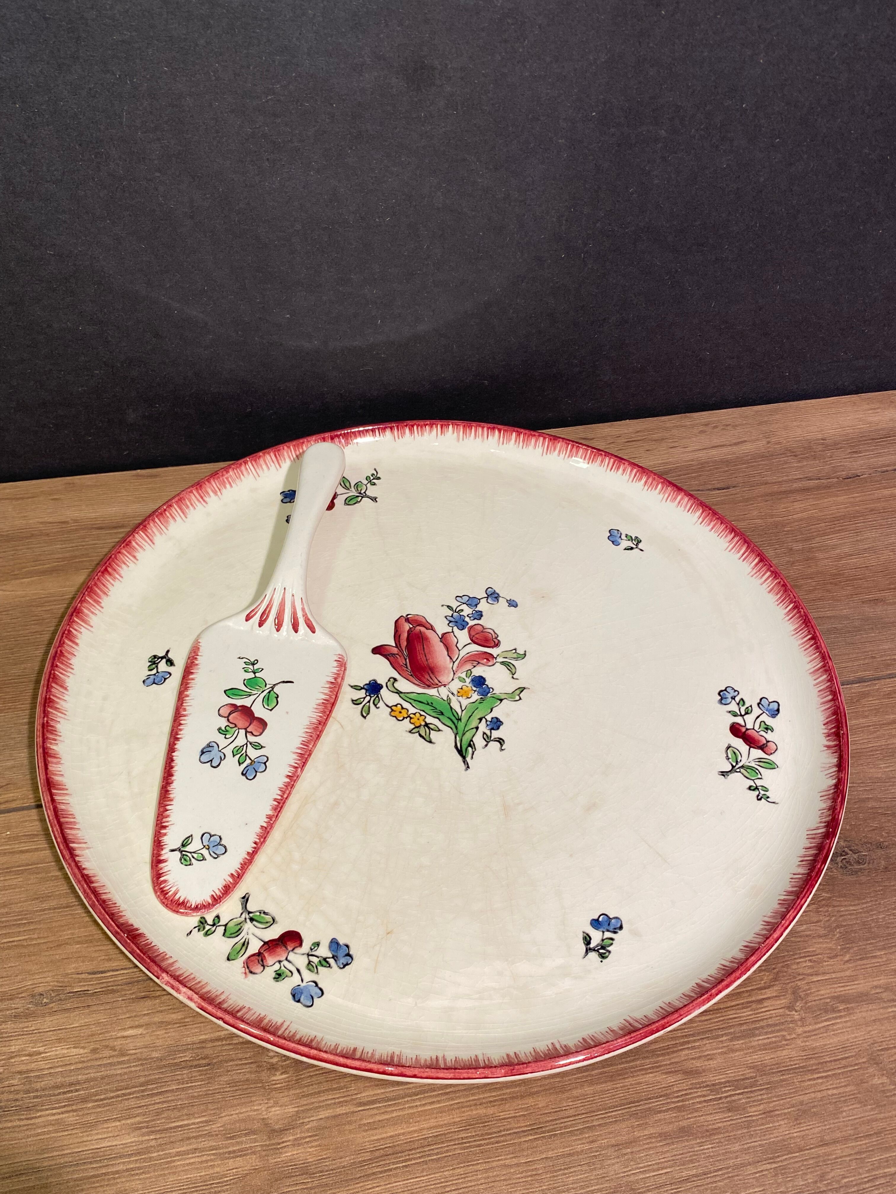 Pie tray with pie shovel in Gien earthenware, Lorraine décor