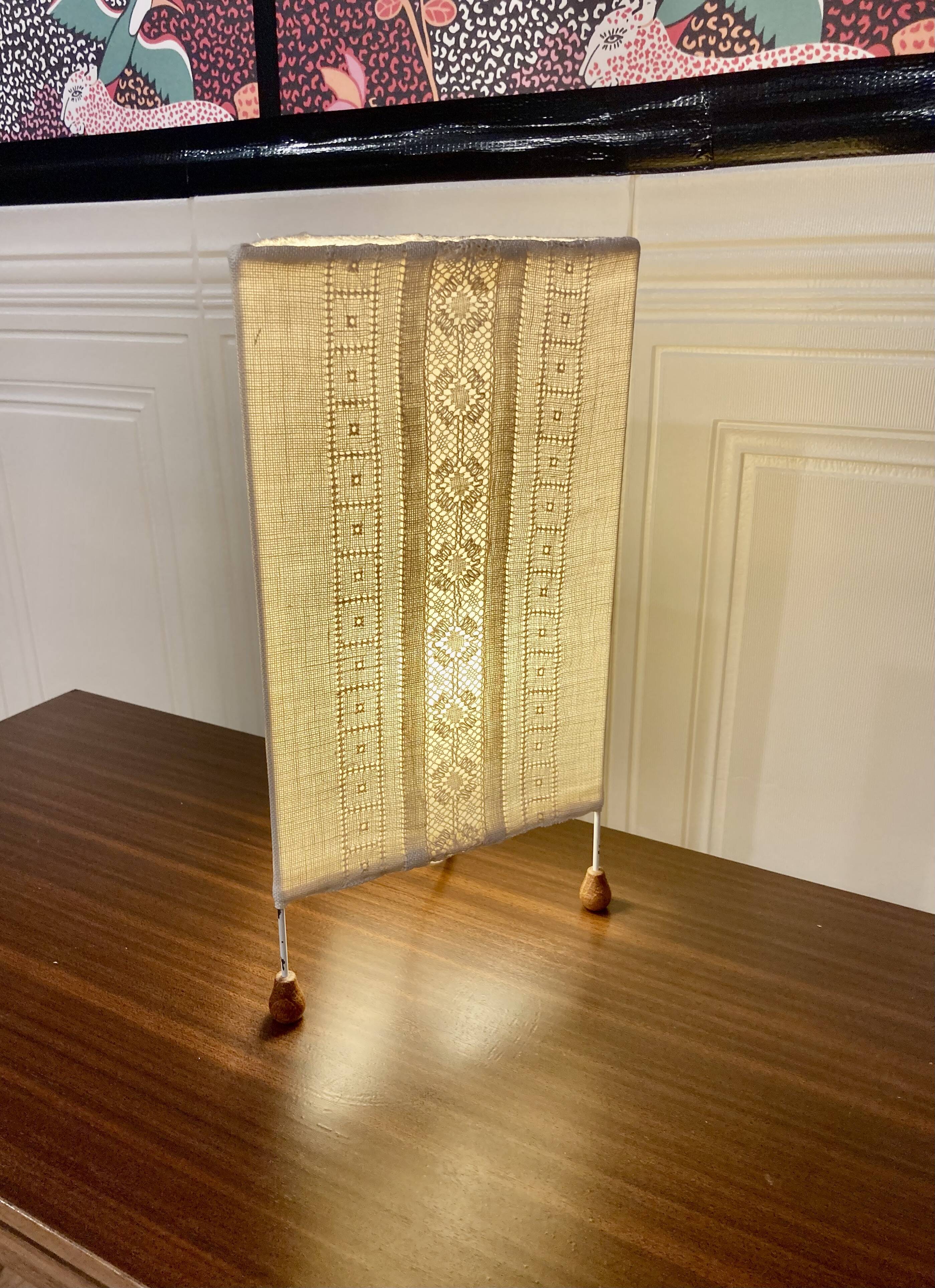 Scandinavian design tripod lamp 1960.