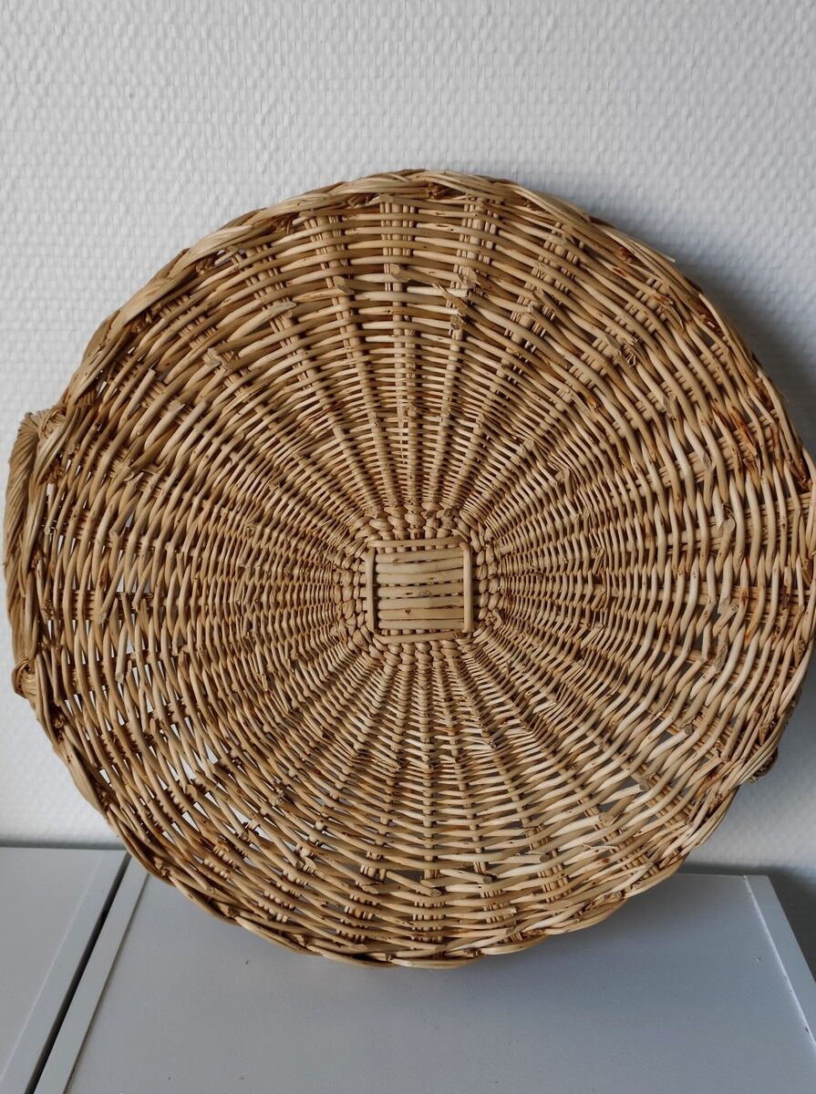 Vintage rattan top