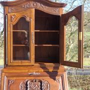 Commode, secrétaire, bibliothèque: meuble 3 en 1