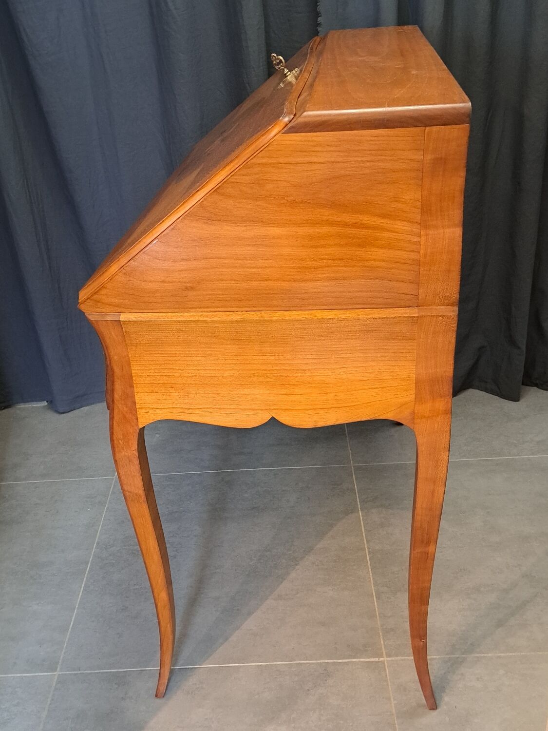 Bureau de pente en marqueterie