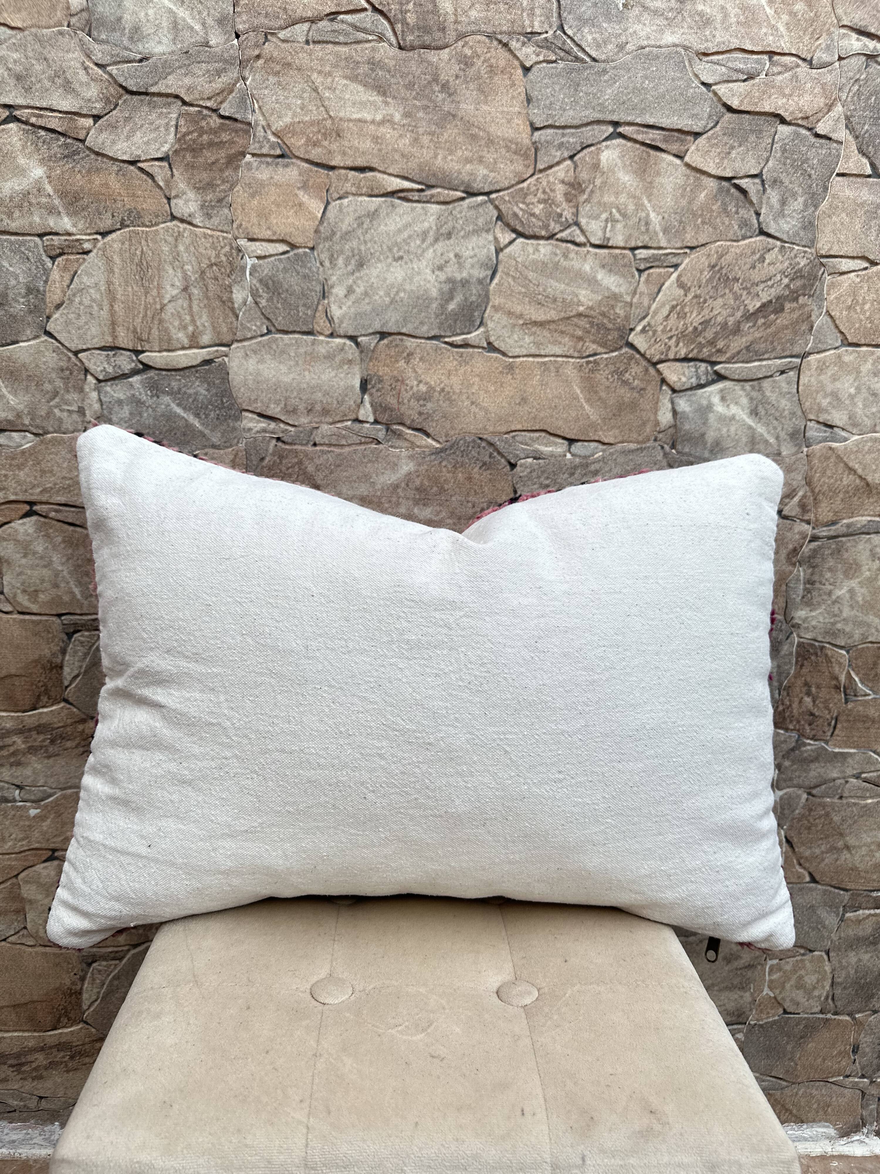 Beautiful vintage Berber Kilim cushion from Morocco