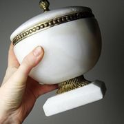 Alabaster and bronze bonbonnière in Empire style, circa 1900-1930.