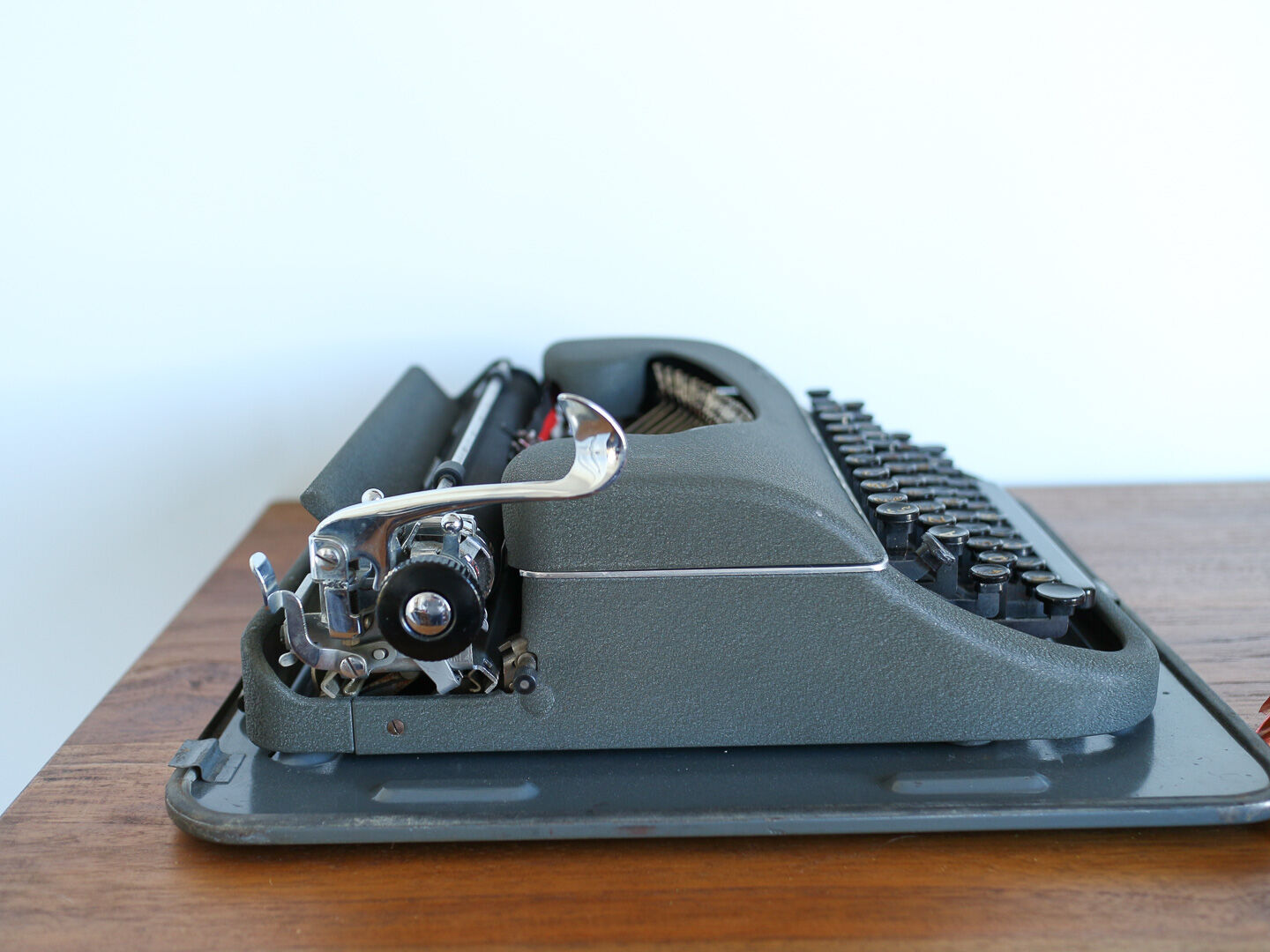 Japy grey-green typewriter with crate