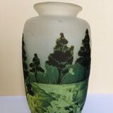 Multilayered glass vase engraved with acid