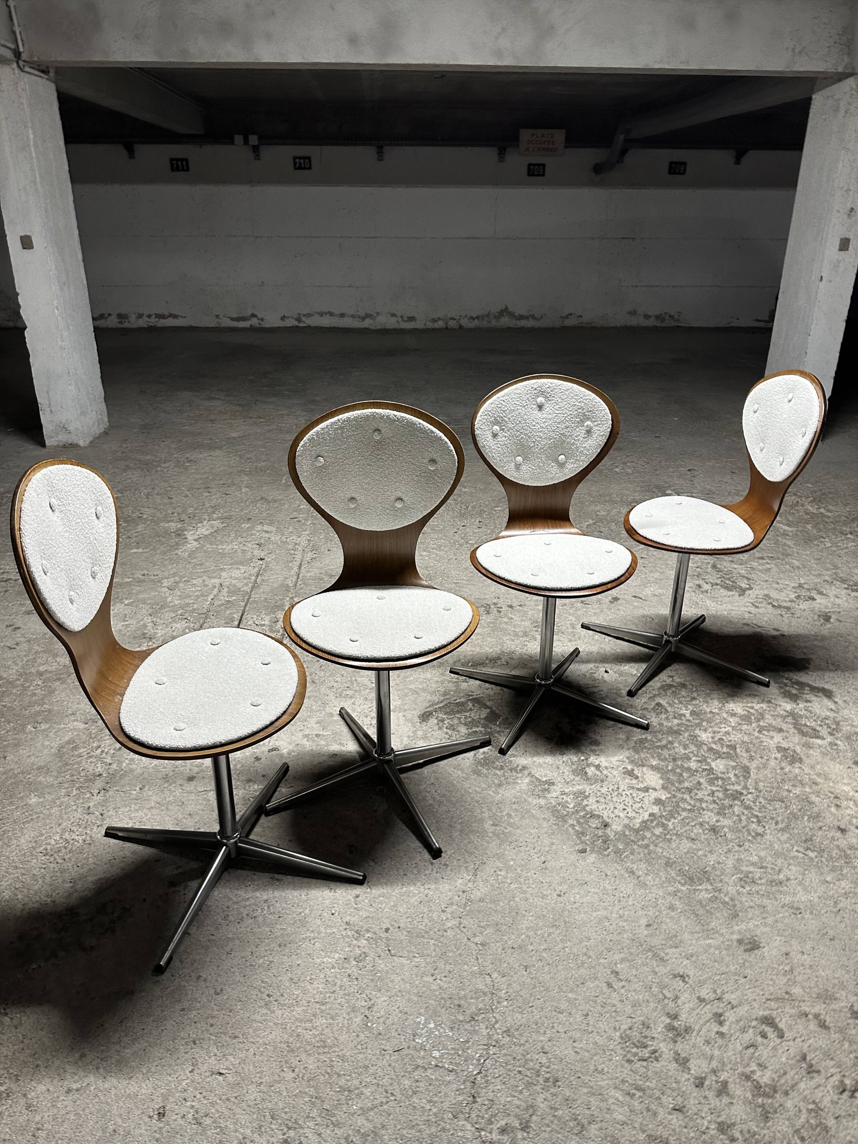 Suite de 4 chaises vintage bois cintré et palissandre. Allemagne, années 60