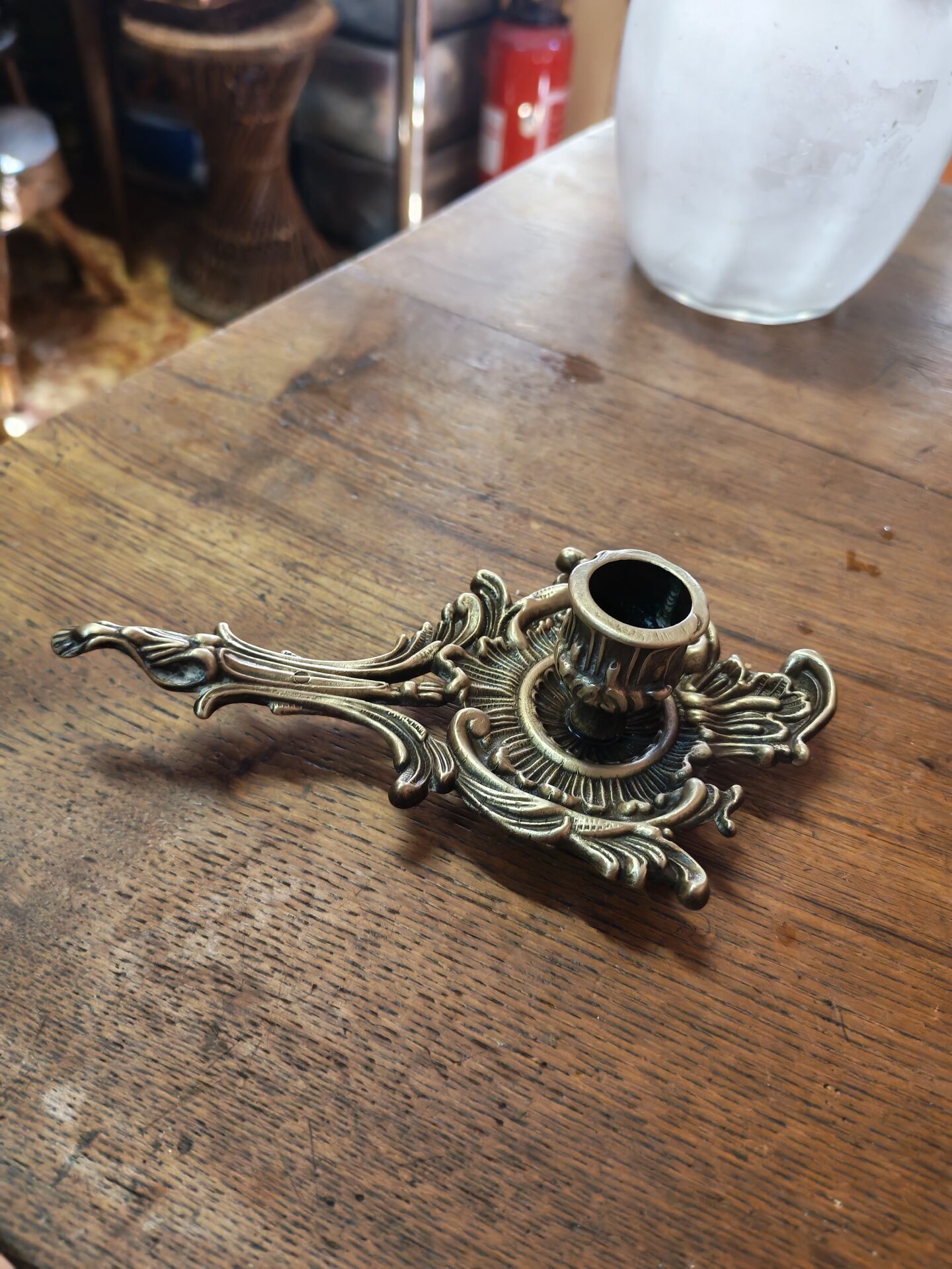 Bougeoir  ancien en bronze doré