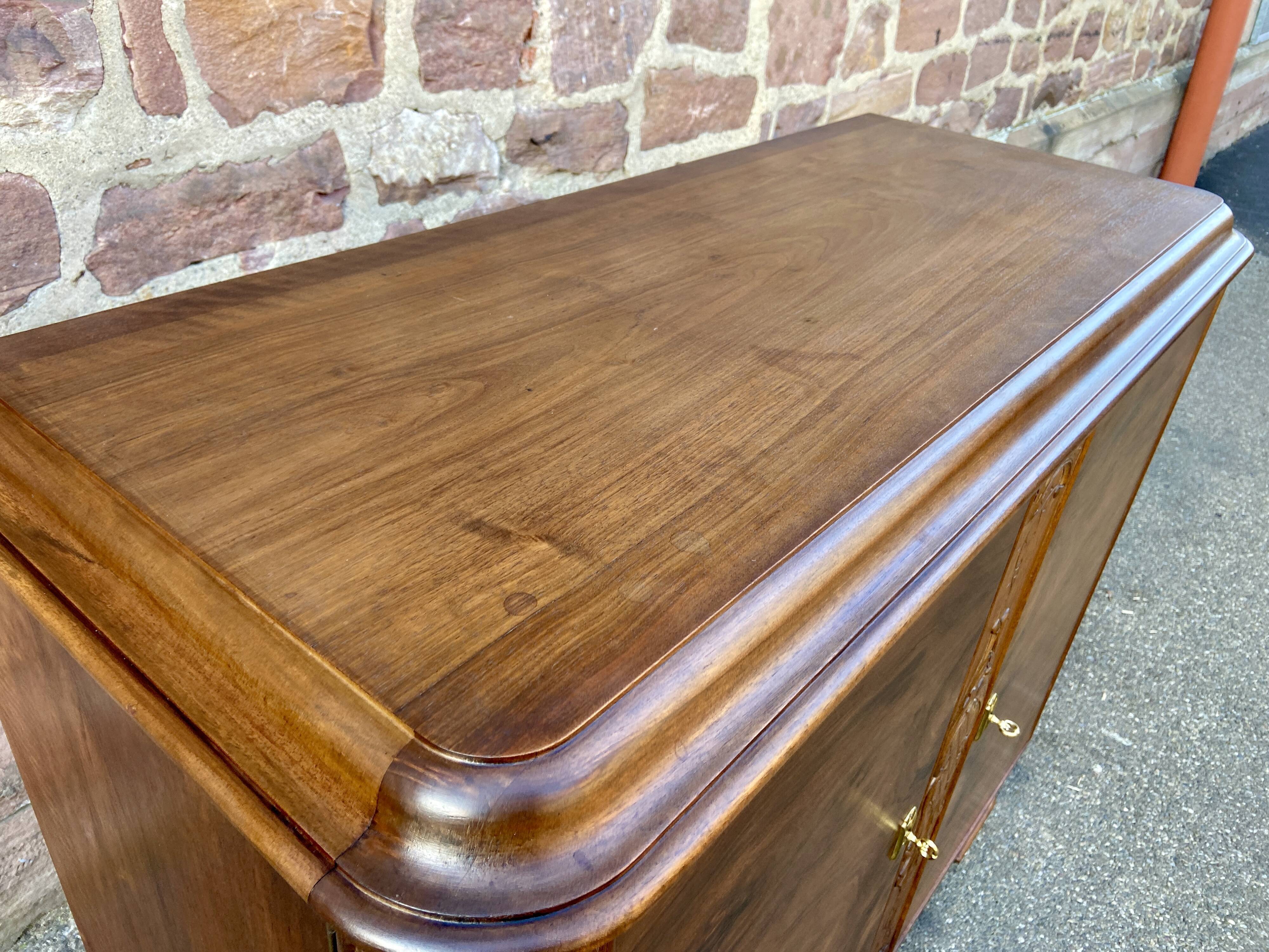 Buffet Art Deco walnut 1950